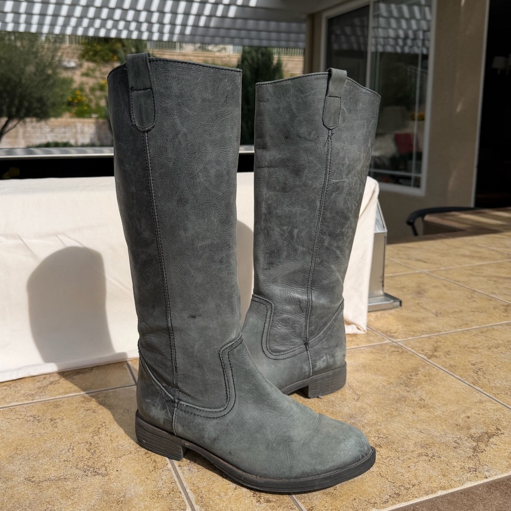 Gorgeous Size 8 Mossimo Supply Co. Leather Tall Knee High Boots Stone Gray Grey
